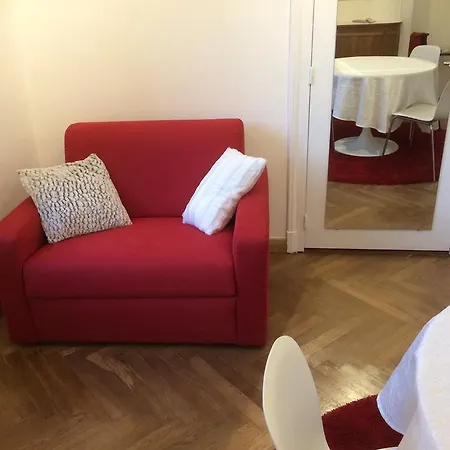 Clos Feuillat 2* Lyon