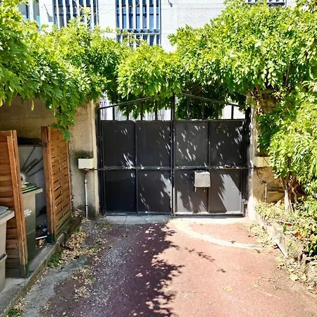 B&B 